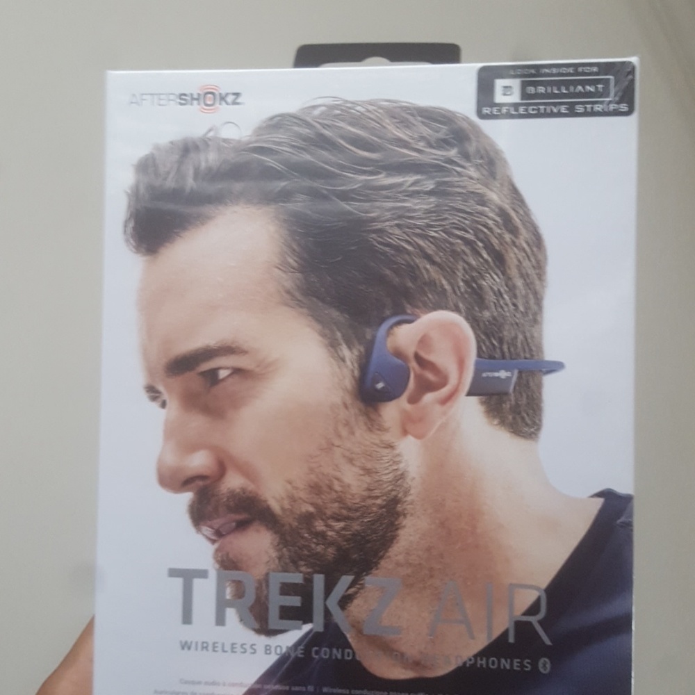 Trekz Air wireless bone conduction earphones